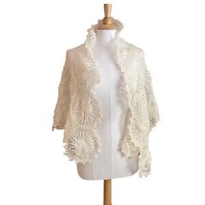 Vintage Ivory Hand Crochet Shawl/Wrap